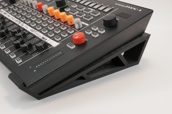 Soporte Roland AIRA TR8 / MX1 - Imagen 2