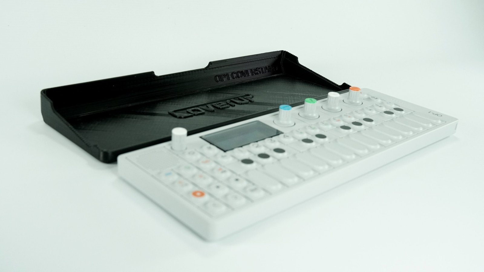 Cover protector y Stand para OP-1 - Imagen 10
